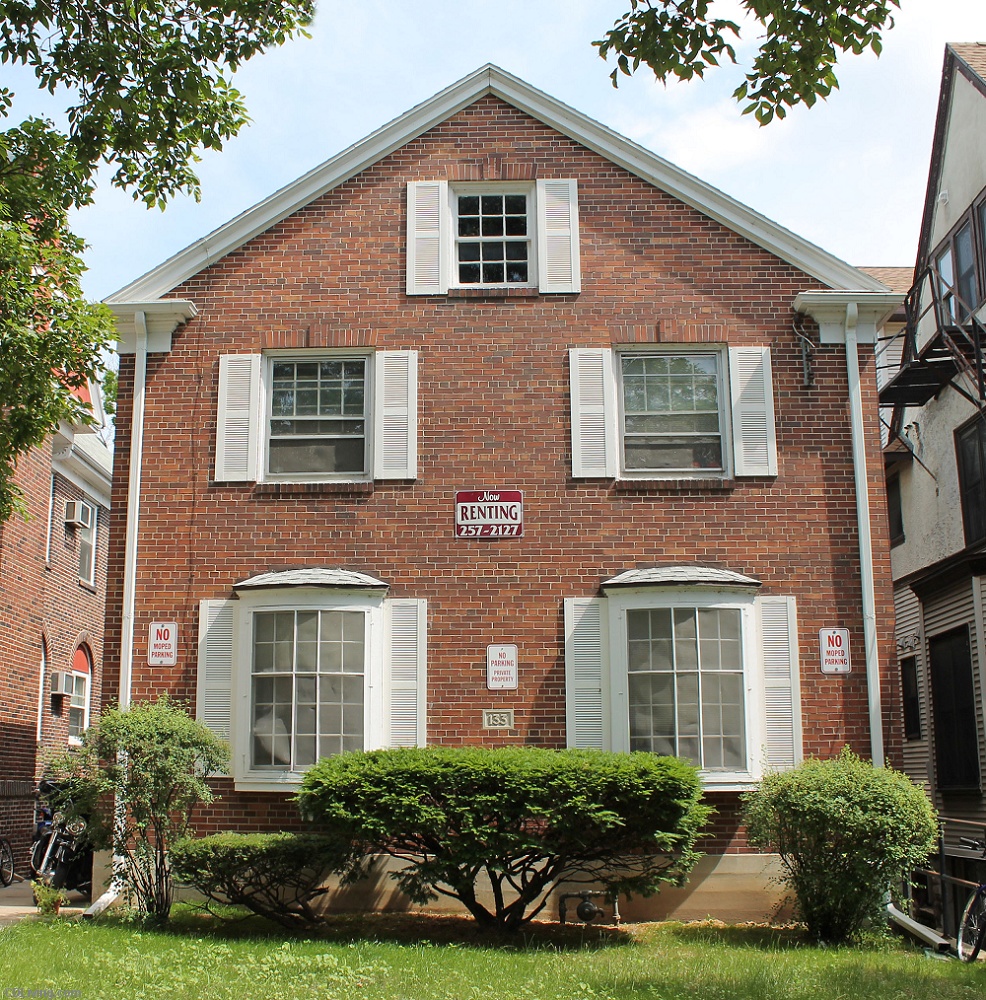 133 Langdon Street Madison Campus & Downtown Apartments