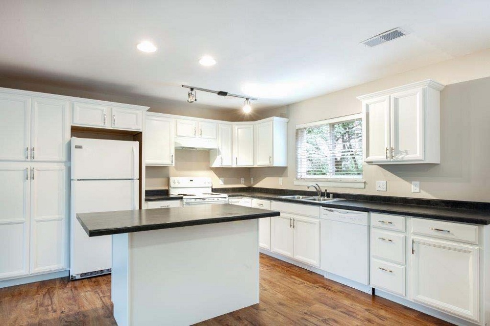 Apartments For Rent Whispering Hills Townhomes Madison Campus