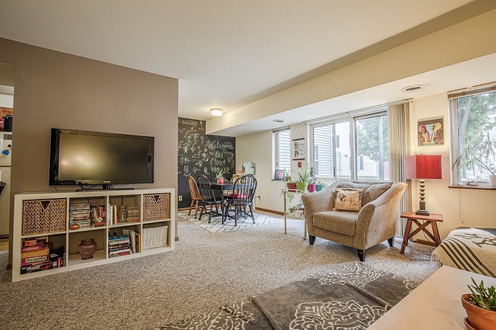 College Park and Springbrook Row Apartments Madison Campus & Downtown