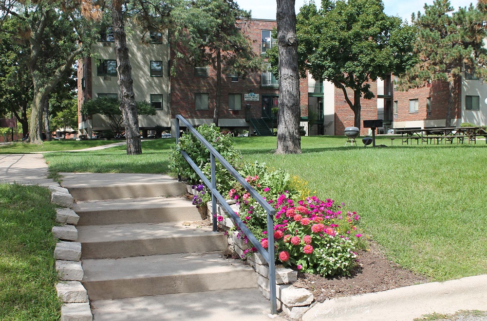 Parkview Apartments Madison Campus & Downtown Apartments